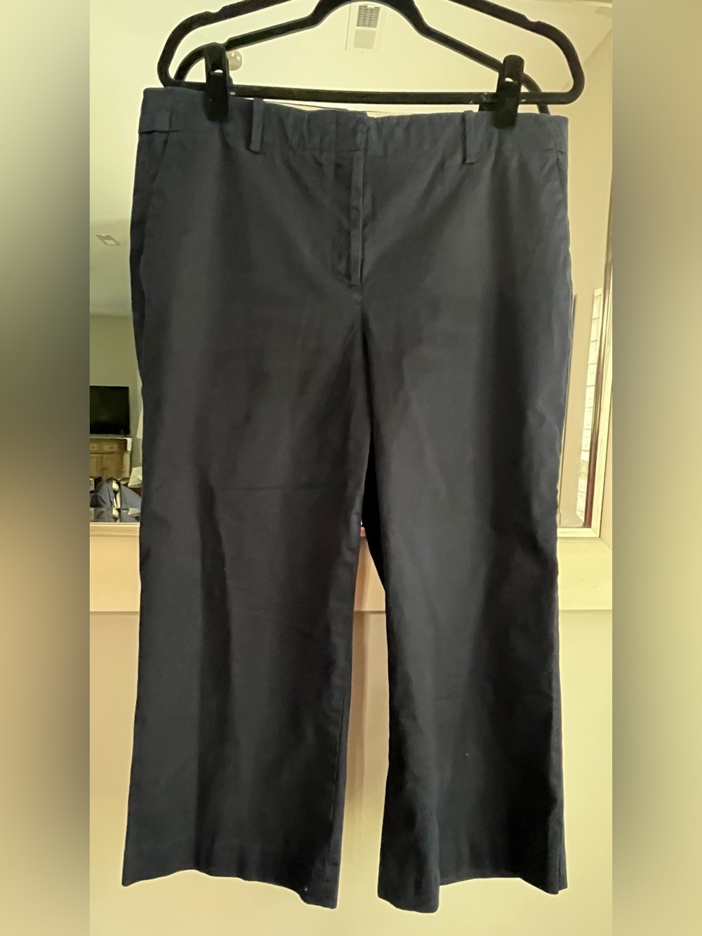 Talbots Chelsea Navy 98% Cotton Wide-Leg Capris Size 16